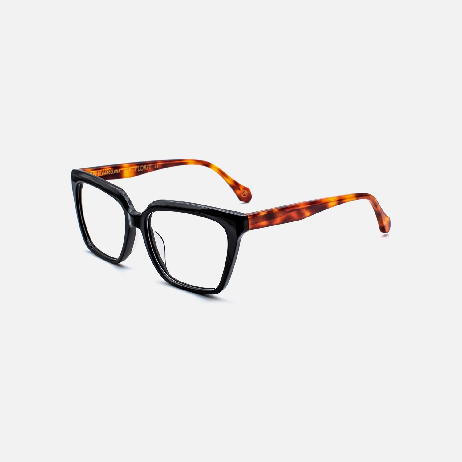 GAFAS_MUJER_PASTA_MODERNA_FORMA_DE_MARIPOSA_BARCELONA_FLORIT SANT_JUST_C1